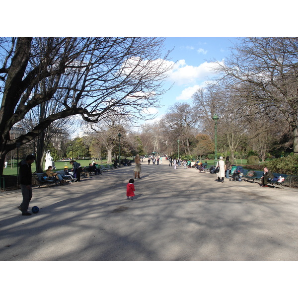 Picture France Paris Monceau Garden 2006-03 47 - Discovery Monceau Garden