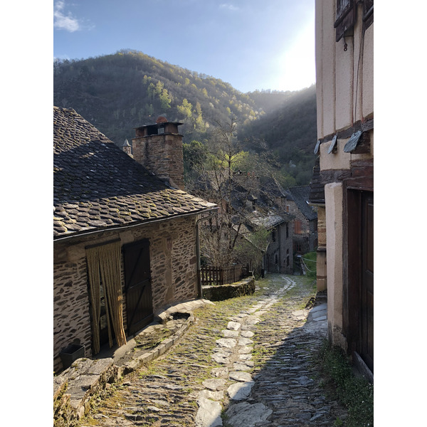 Picture France Conques 2018-04 2 - History Conques