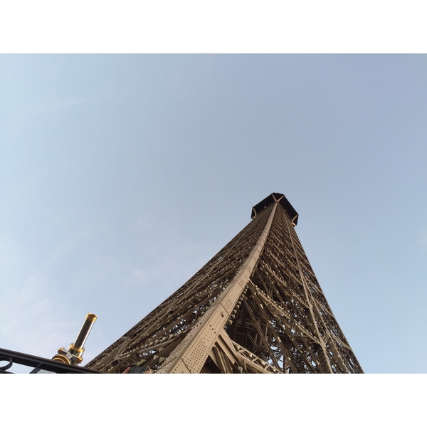 Picture France Paris Eiffel tower 2015-11 43 - Center Eiffel tower