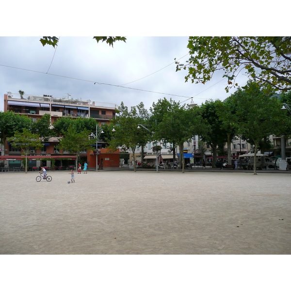 Picture France Vence Place du Grand Jardin 2007-07 21 - Journey Place du Grand Jardin