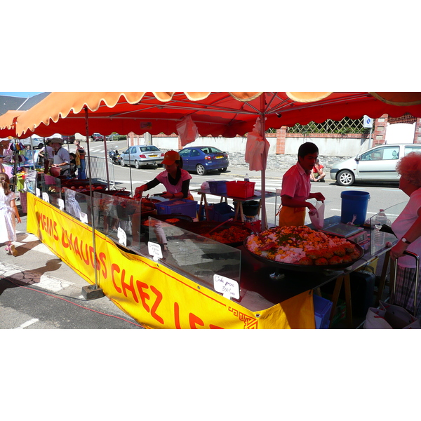 Picture France Prefailles Market in Prefailles 2007-07 14 - History Market in Prefailles