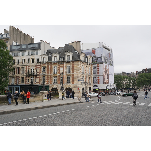 Picture France Paris Seine river 2016-06 44 - Tour Seine river