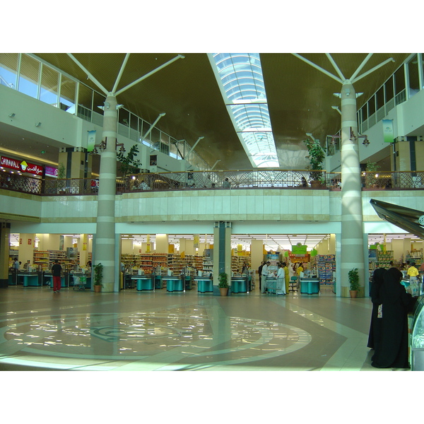 Picture United Arab Emirates Al Ain Al Jimi Mall 2005-11 2 - Tours Al Jimi Mall