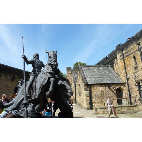 Picture United Kingdom Scotland Alnwick 2011-07 6 - History Alnwick