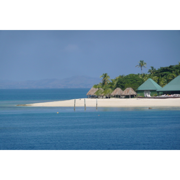 Picture Fiji Bounty Island 2010-05 1 - Center Bounty Island