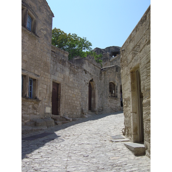 Picture France Baux de Provence 2004-08 23 - Tours Baux de Provence