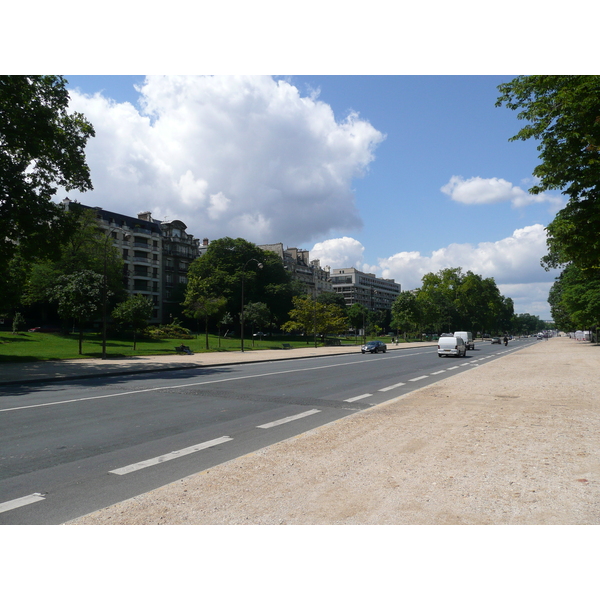 Picture France Paris Avenue Foch 2007-06 25 - Tours Avenue Foch