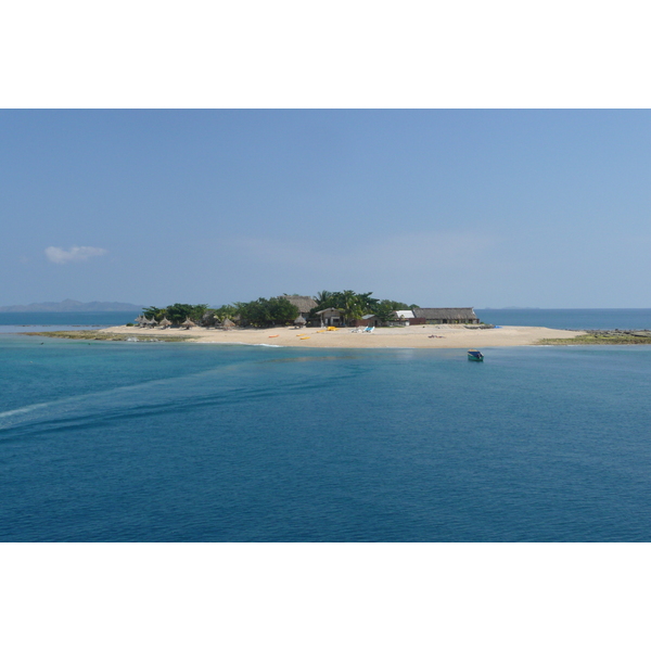 Picture Fiji Bounty Island 2010-05 3 - Discovery Bounty Island