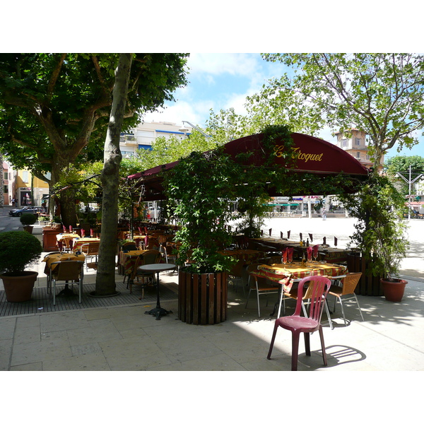 Picture France Vence Place du Grand Jardin 2007-07 31 - Tour Place du Grand Jardin