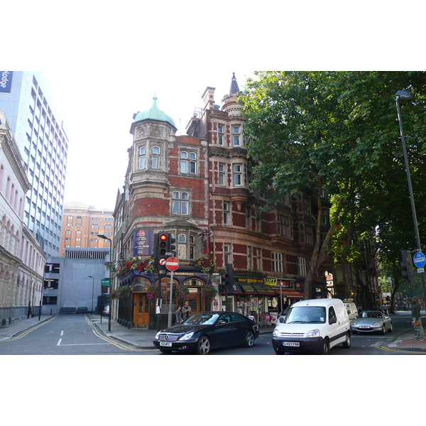 Picture United Kingdom London Shaftesbury Avenue 2007-09 10 - Tour Shaftesbury Avenue