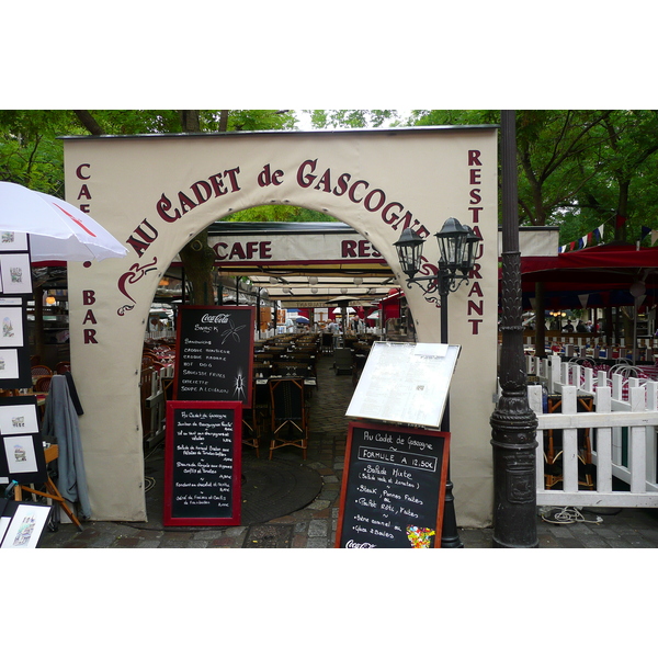 Picture France Paris Place du Tertre 2007-06 23 - History Place du Tertre