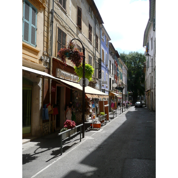 Picture France Vence Avenue H. Isnard 2007-07 21 - Around Avenue H. Isnard