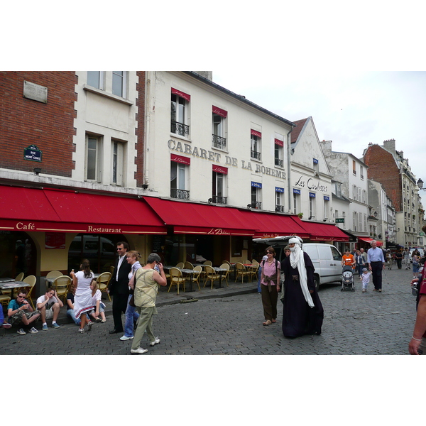 Picture France Paris Place du Tertre 2007-06 14 - History Place du Tertre