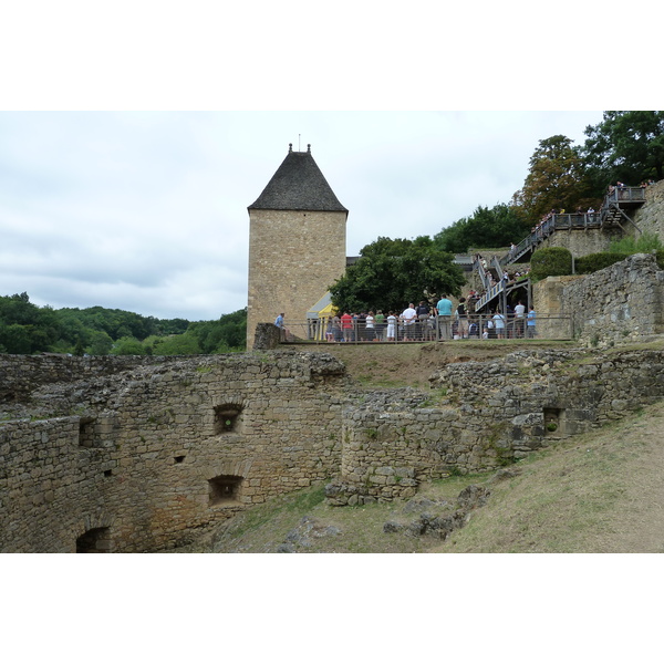 Picture France Castelnaud castle 2010-08 42 - Center Castelnaud castle