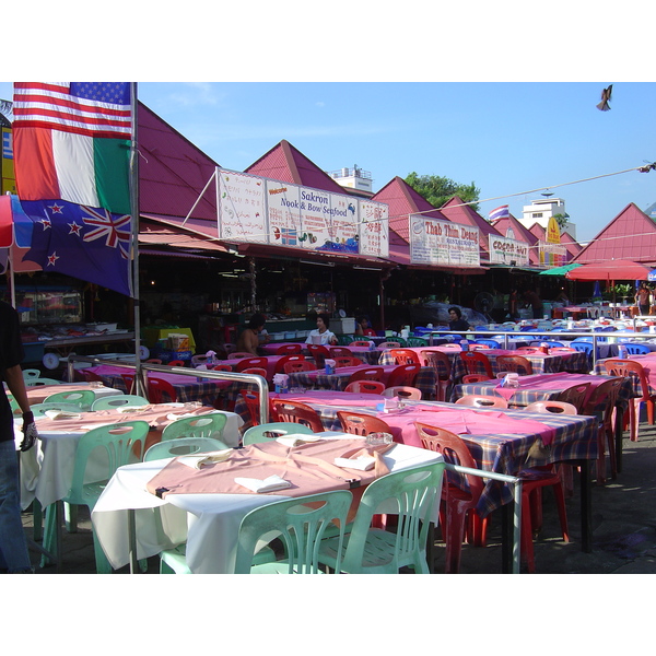 Picture Thailand Phuket Patong 2nd Road 2005-12 11 - Discovery 2nd Road