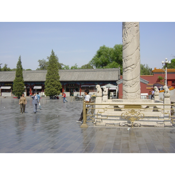 Picture China Beijing Tiananmen 2002-05 11 - Center Tiananmen