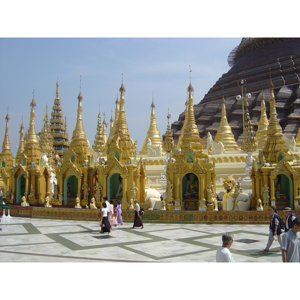 Picture Myanmar Yangon Shwedagon Pagoda 2005-01 33 - Tours Shwedagon Pagoda