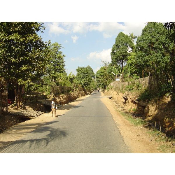 Picture Myanmar Myeik (Mergui) 2005-01 69 - Journey Myeik (Mergui)