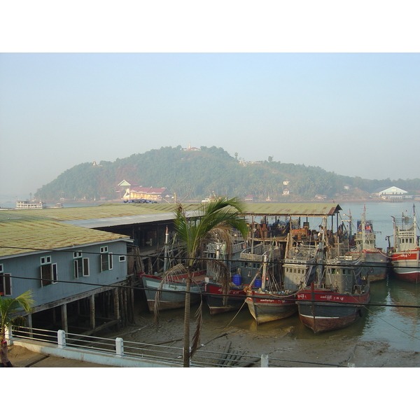 Picture Myanmar Myeik (Mergui) 2005-01 46 - Tours Myeik (Mergui)