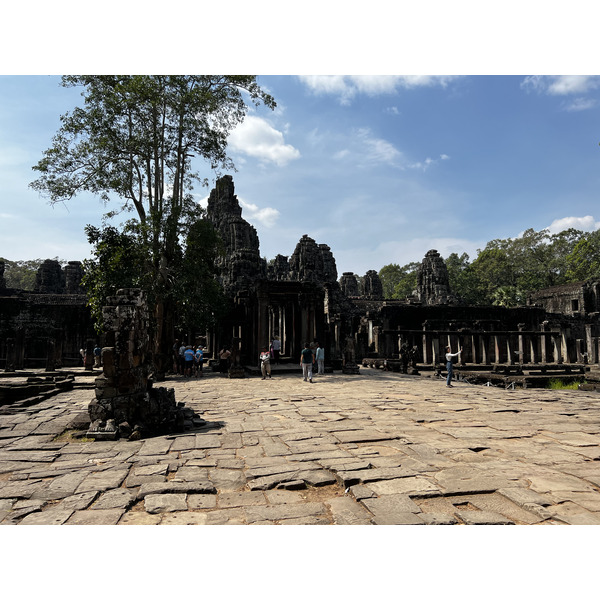 Picture Cambodia Siem Reap Bayon 2023-01 103 - Tour Bayon