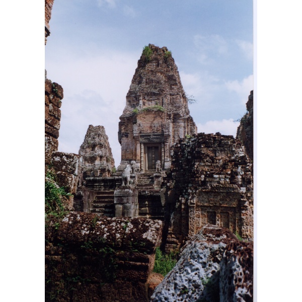 Picture Cambodia Angkor 1996-06 17 - History Angkor