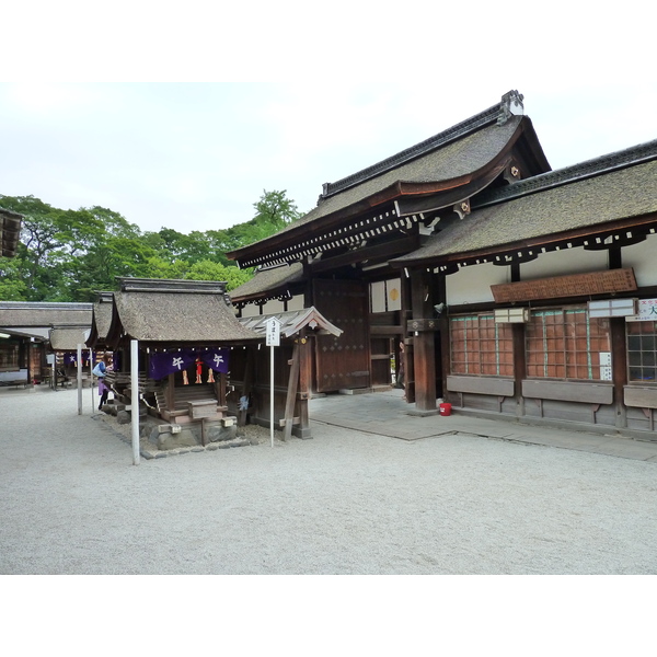 Picture Japan Kyoto Kamomioya Shrine(Shimogamo Shrine) 2010-06 40 - Center Kamomioya Shrine(Shimogamo Shrine)