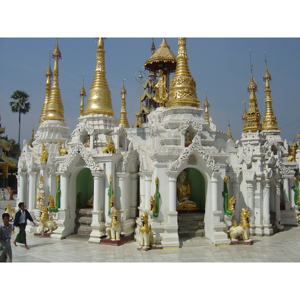 Picture Myanmar Yangon Shwedagon Pagoda 2005-01 44 - Tour Shwedagon Pagoda