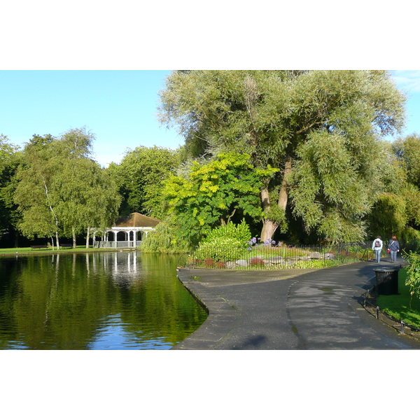 Picture Ireland Dublin St. Stephen's Green 2008-09 0 - Tour St. Stephen's Green