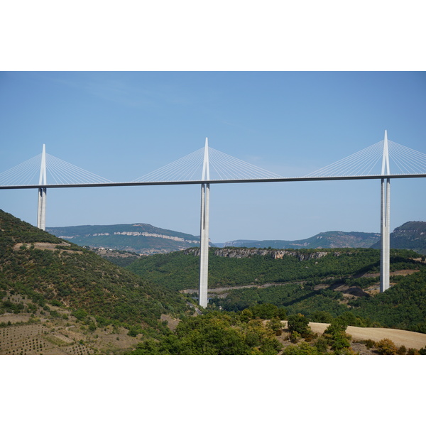 Picture France Viaduc de Millau 2017-08 5 - Center Viaduc de Millau