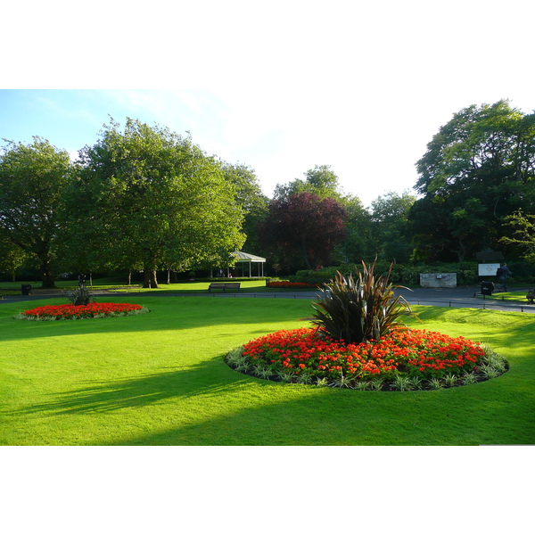 Picture Ireland Dublin St. Stephen's Green 2008-09 41 - Around St. Stephen's Green