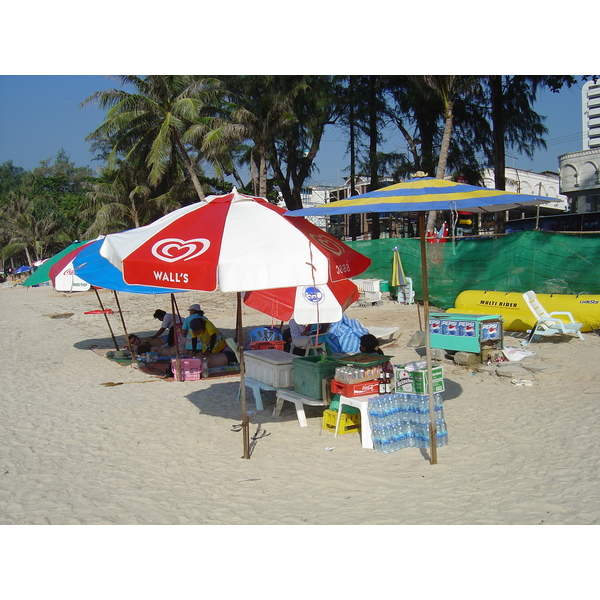 Picture Thailand Phuket Patong Beach 2005-12 59 - Around Beach