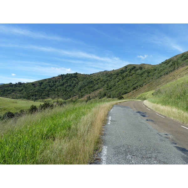 Picture New Caledonia Tontouta to Thio road 2010-05 3 - Center Tontouta to Thio road