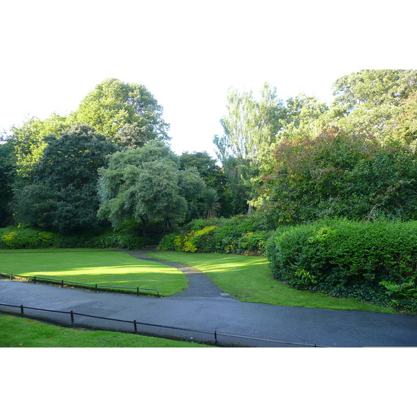 Picture Ireland Dublin St. Stephen's Green 2008-09 4 - Tours St. Stephen's Green