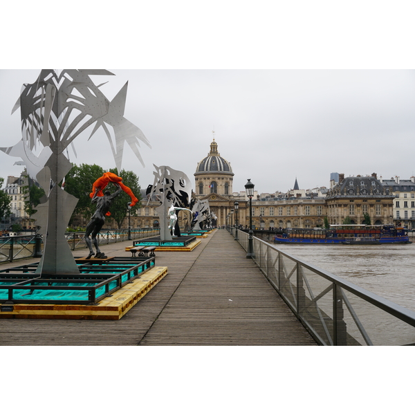 Picture France Paris Seine river 2016-06 27 - History Seine river