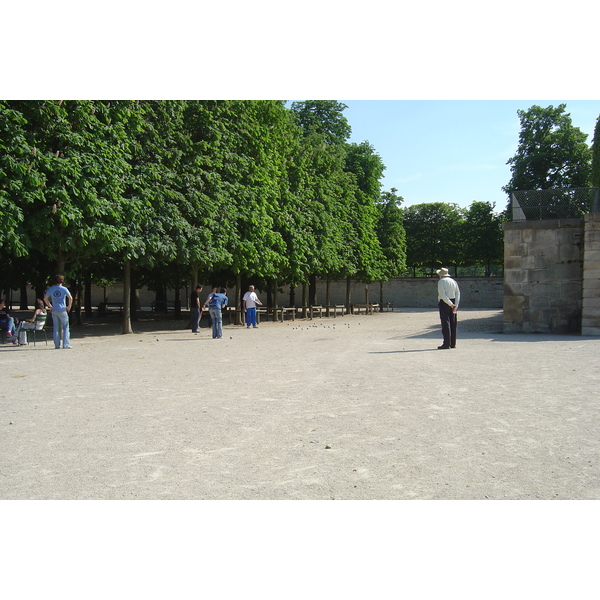 Picture France Paris Garden of Tuileries 2007-05 129 - Tours Garden of Tuileries