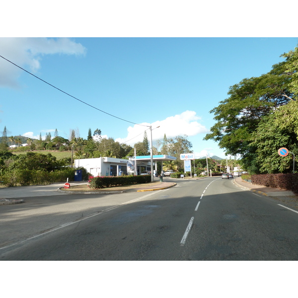 Picture New Caledonia Canala to La Foa road 2010-05 35 - Recreation Canala to La Foa road