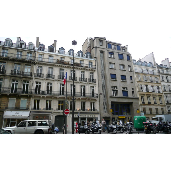 Picture France Paris 8th Arrondissement Rue Tronchet 2007-05 6 - Tours Rue Tronchet