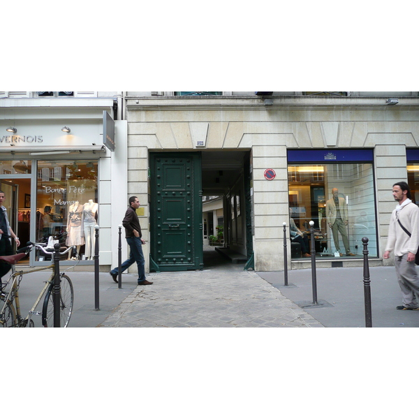 Picture France Paris 8th Arrondissement Rue Tronchet 2007-05 5 - Tours Rue Tronchet