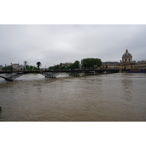 Picture France Paris Seine river 2016-06 39 - Journey Seine river