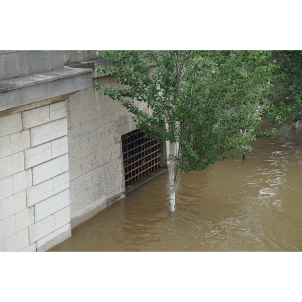 Picture France Paris Seine river 2016-06 4 - Journey Seine river