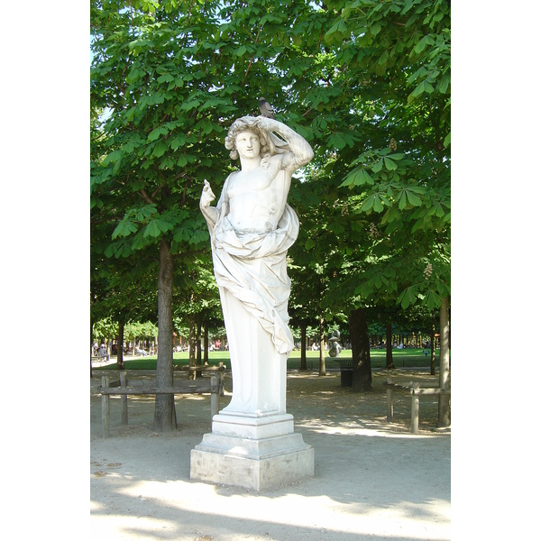 Picture France Paris Garden of Tuileries 2007-05 159 - Tours Garden of Tuileries