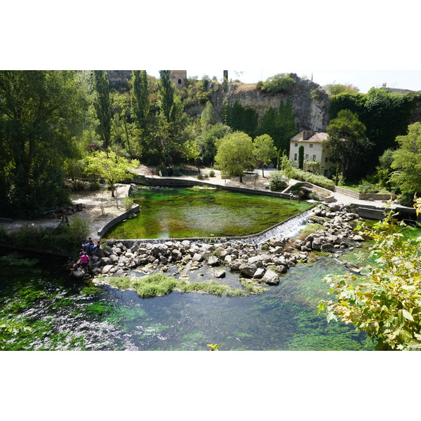 Picture France Fontaine-de-Vaucluse 2017-08 46 - Center Fontaine-de-Vaucluse