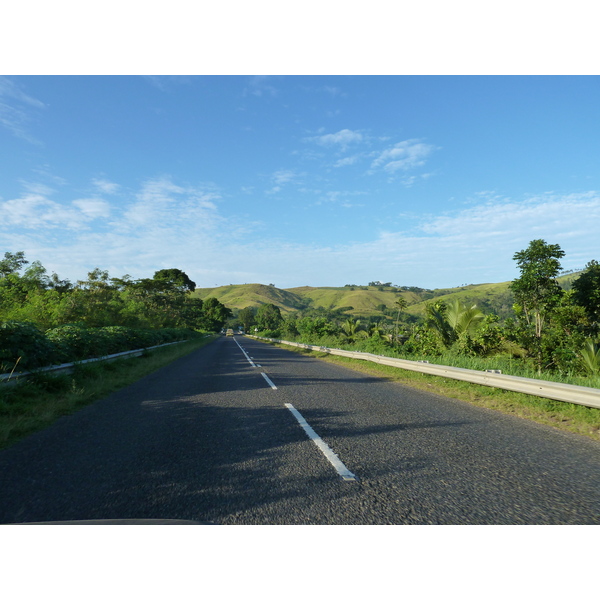 Picture Fiji Nadi to Sigatoka road 2010-05 23 - Around Nadi to Sigatoka road