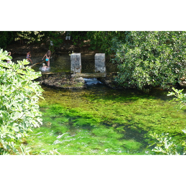 Picture France Fontaine-de-Vaucluse 2017-08 22 - Tour Fontaine-de-Vaucluse