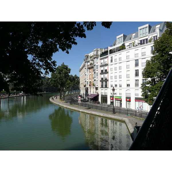 Picture France Paris Canal St Martin 2007-08 127 - Recreation Canal St Martin