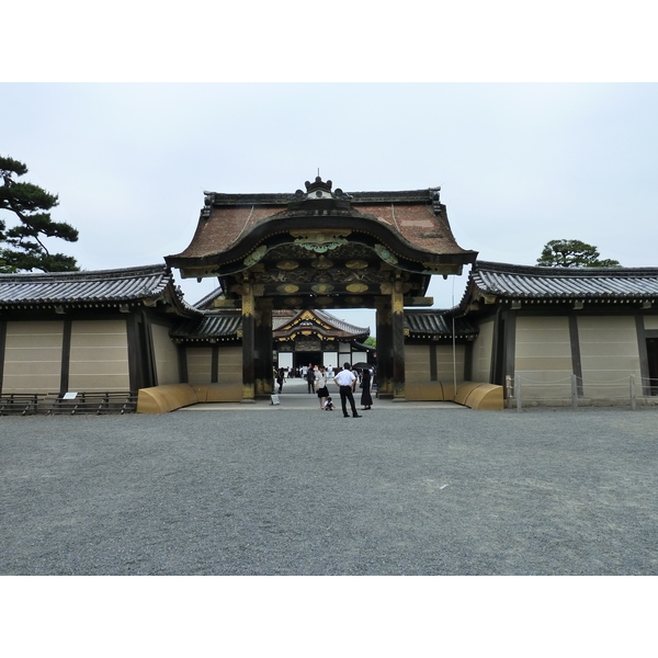 Picture Japan Kyoto Nijo Castle 2010-06 17 - Recreation Nijo Castle