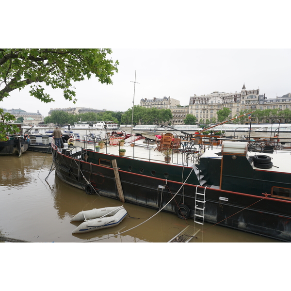 Picture France Paris Seine river 2016-06 31 - Tours Seine river