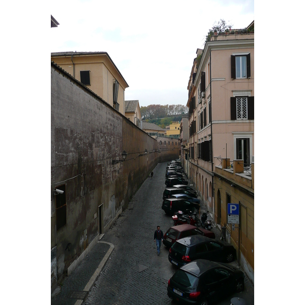 Picture Italy Rome Lungotevere Gianicolense 2007-11 17 - Discovery Lungotevere Gianicolense