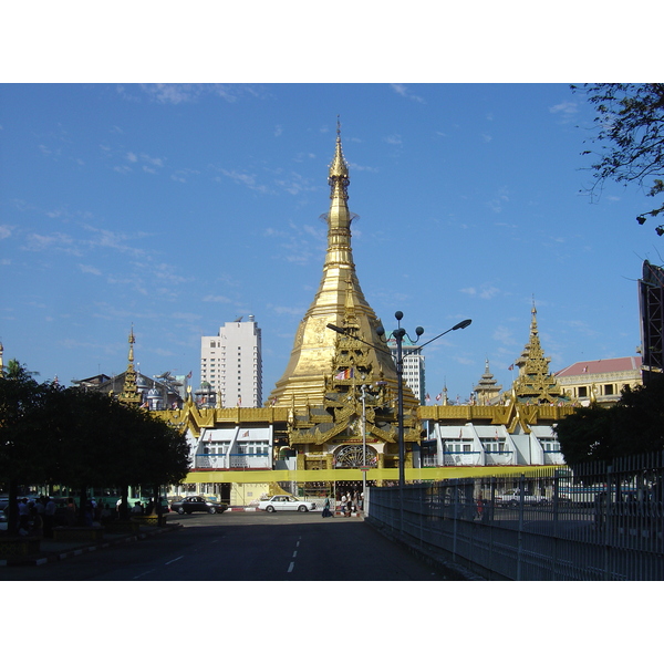 Picture Myanmar Yangon 2005-01 139 - Center Yangon