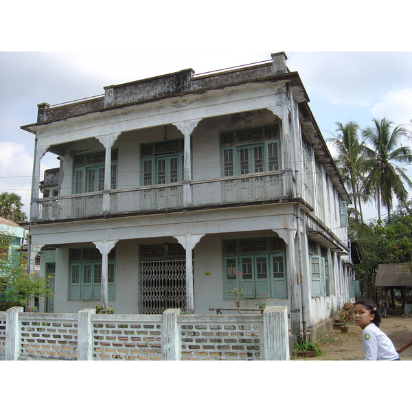 Picture Myanmar Dawei (TAVOY) 2005-01 154 - Discovery Dawei (TAVOY)